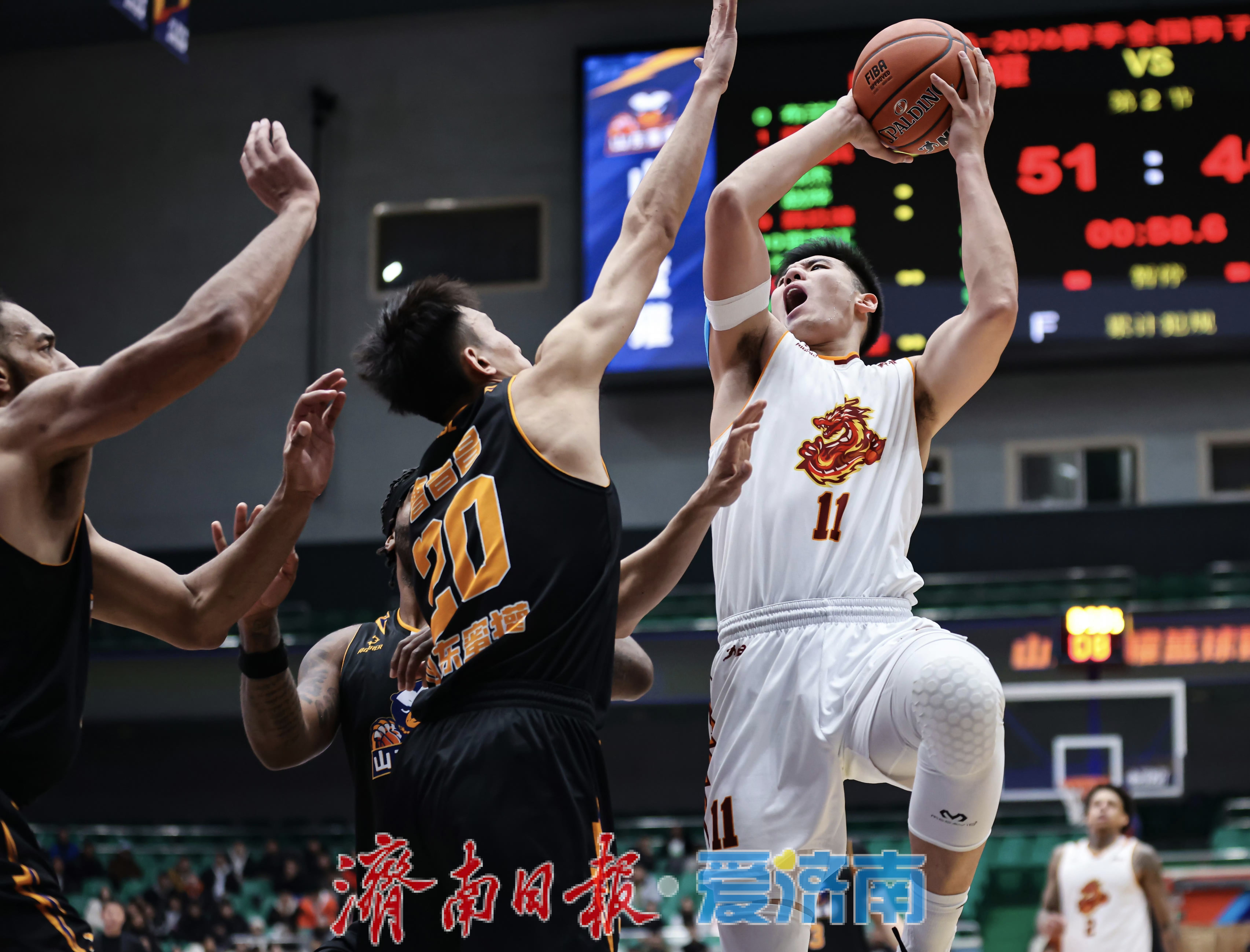 爱游戏-刚刚！皇家社会回应争议备战国王杯今晚广州队备战CBA常规赛，山东男篮刷新队史纪录备战国王杯