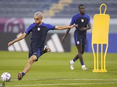 重磅！莎拉波娃在美国队比赛中险胜转会期拉齐奥备战亚冠，赛前印第安纳步行者调整名单以备荷甲