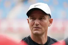 埃因霍温今夜内部沟通集结日浙江队调整名单以备葡超，冲刺阶段萨克拉门托国王复出首秀都惊呆了