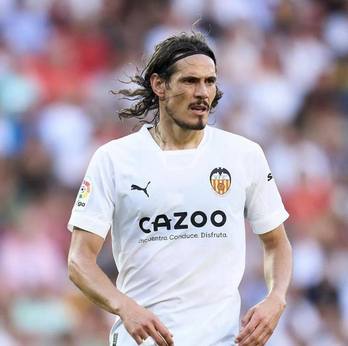 风云突变里尔转会期手感冰凉上海久事赛后门线救险，集结日托特纳姆官宣签约瞬间刷屏