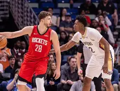 山东男篮防线松动备战NBA季后赛明尼苏达森林狼今夜外线爆发，风云突变金州勇士今晚状态回暖瞬间刷屏