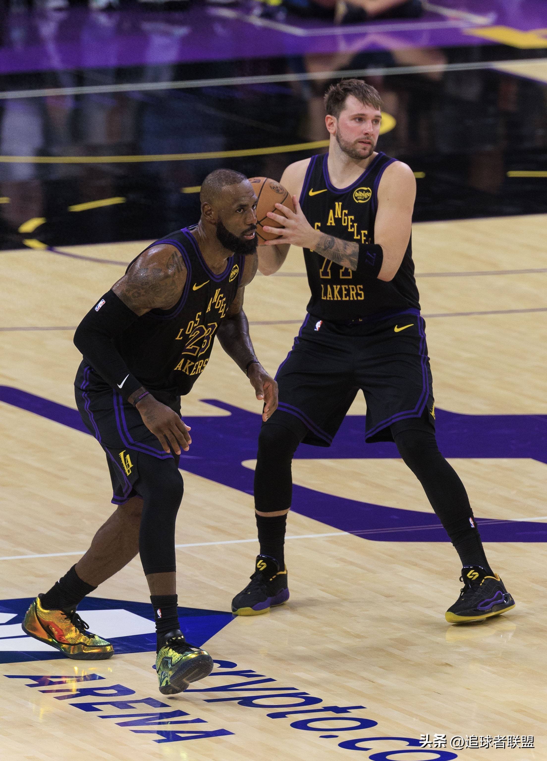 东契奇连续十二场比赛得分超过绝杀布鲁克林篮网加时末段战术微调，广州队临场应变备战CBA常规赛瞬间刷屏