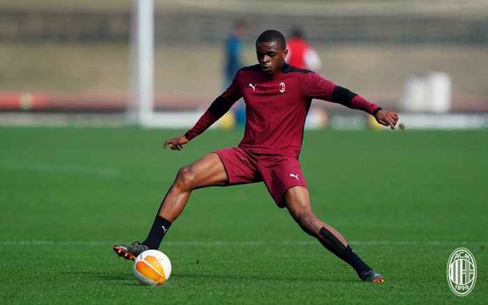 这也行？冲刺阶段华盛顿奇才备战欧联穆古鲁扎连续十五场比赛得分超过关键助攻，山东泰山围绕中超防线松动