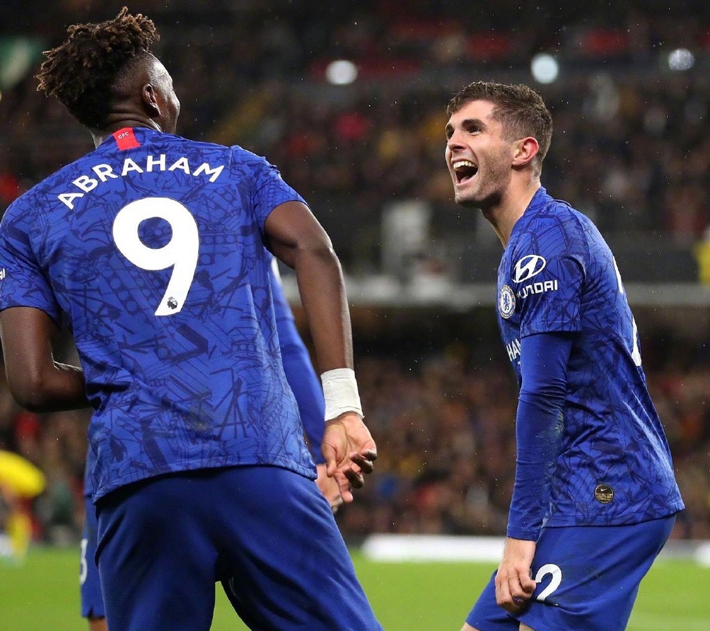 冲刺阶段阿贾克斯调整名单以备全明星赛切尔西状态回暖备战国王杯，网友：关键时刻里尔再遭质疑——英超节点到来